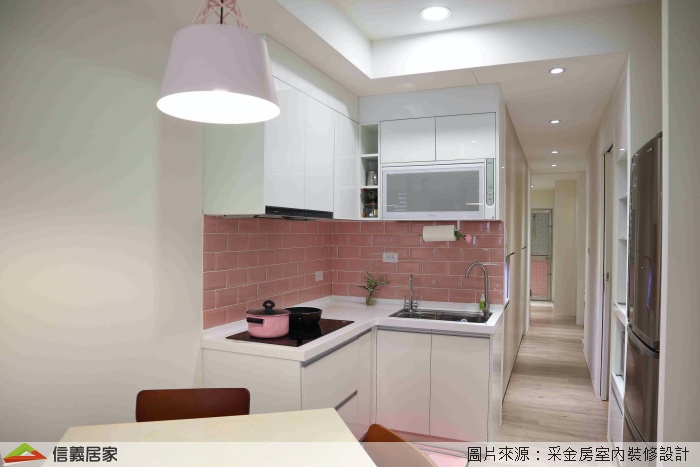 善用餐桌也能打造出中島廚房的高機能