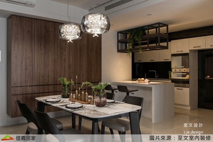 咖啡色餐廳室內裝潢設計，包括收納櫃、餐桌裝潢圖片