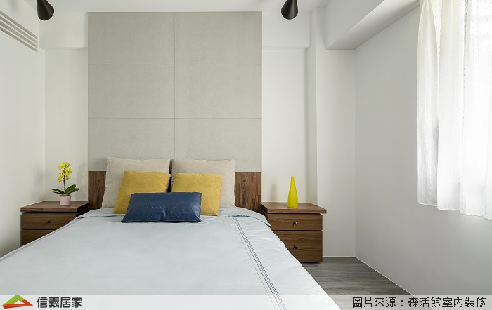 白色臥室室內裝潢設計，包括床裝潢圖片