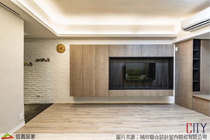 米色客廳室內裝潢設計，包括電視牆裝潢圖片