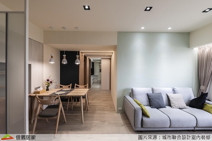 米色客廳,米色走道室內裝潢設計，包括沙發、吊燈、餐桌、餐椅裝潢圖片